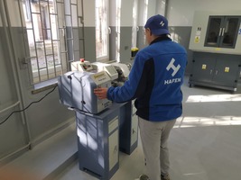 Instalacja zestawu maszyn do obróbki metalu -