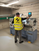 Instalacja frezarki do metalu serii UWF 110, tokarki serii SMART 410 -